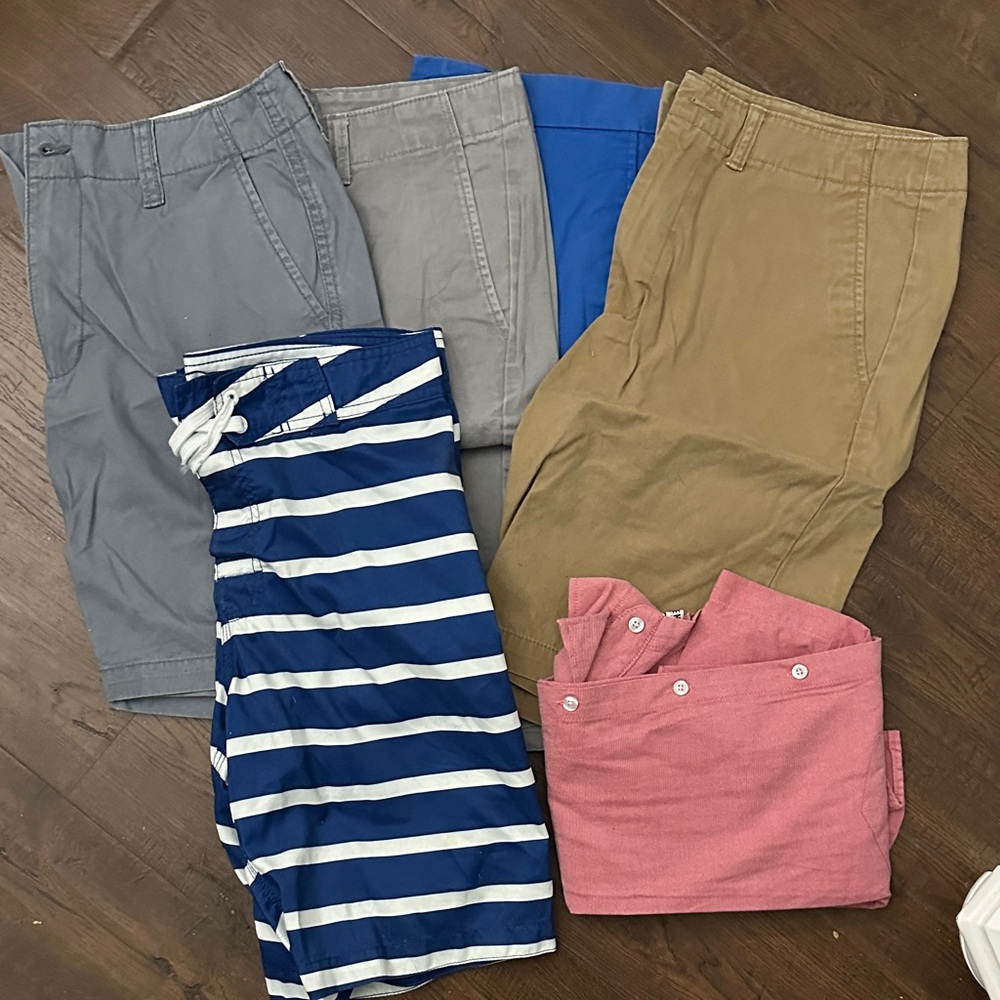 Old Navy Men's Shorts - Gray, Blue, Tan, Red